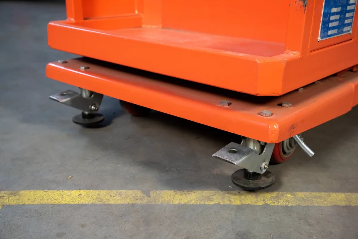 Сборщик заказов с электроподъемом 200 кг 4,5 м TOR GOPY4.503 — фото 2